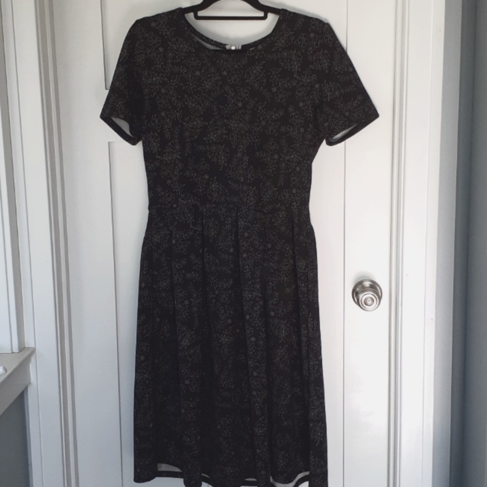 LulaRoe Amelia dress size large black flora